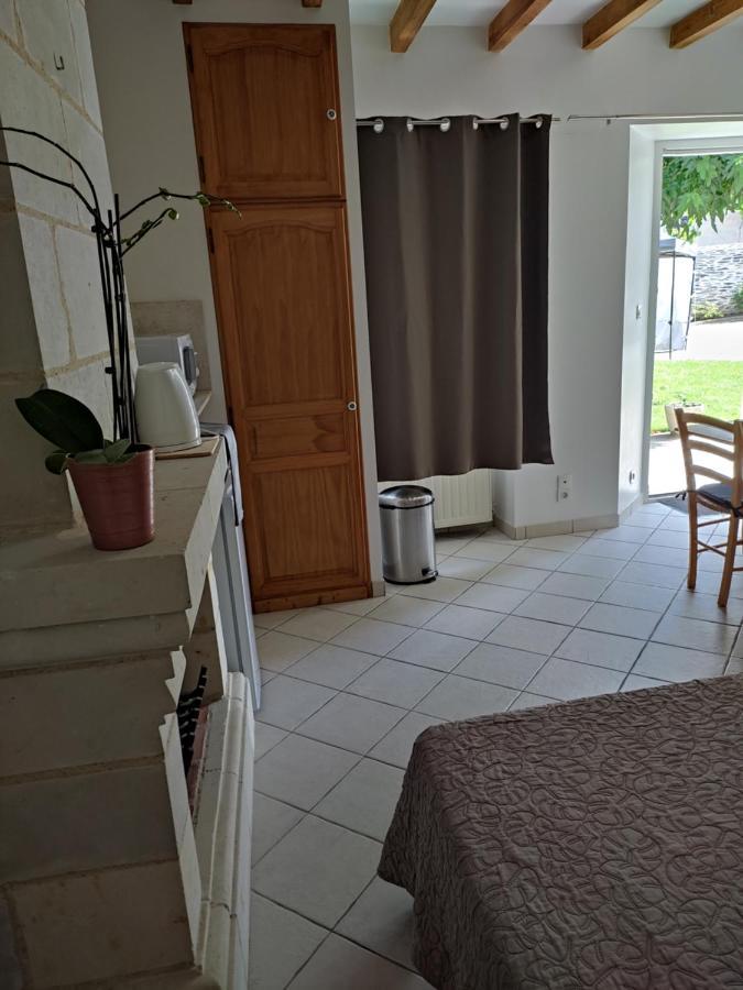 Chambre La Loire La Dagueniere Екстериор снимка